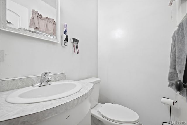 29103 Barkley Street, Livonia, MI 48154