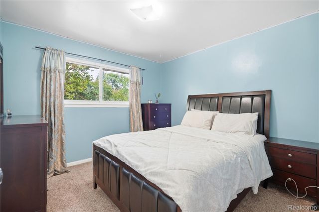 29103 Barkley Street, Livonia, MI 48154