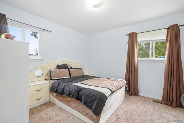29103 Barkley Street, Livonia, MI 48154