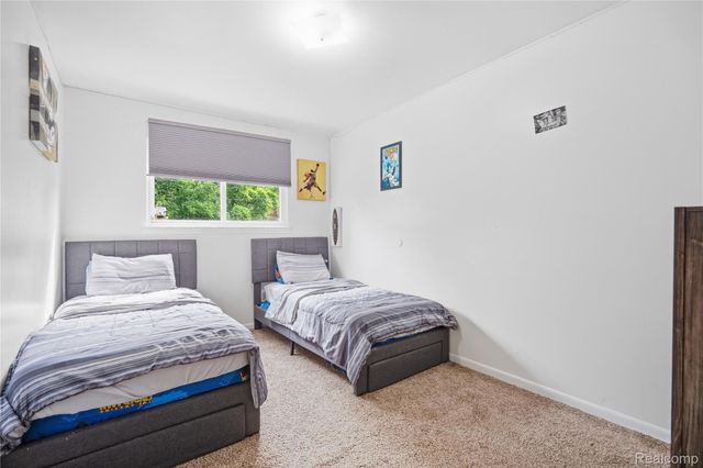 29103 Barkley Street, Livonia, MI 48154