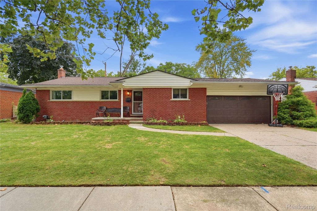 29103 Barkley Street, Livonia, MI 48154