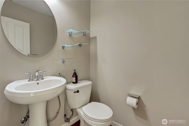 35320 4th Place SW, Federal Way, WA 98023