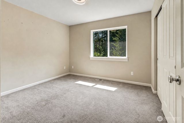 35320 4th Place SW, Federal Way, WA 98023