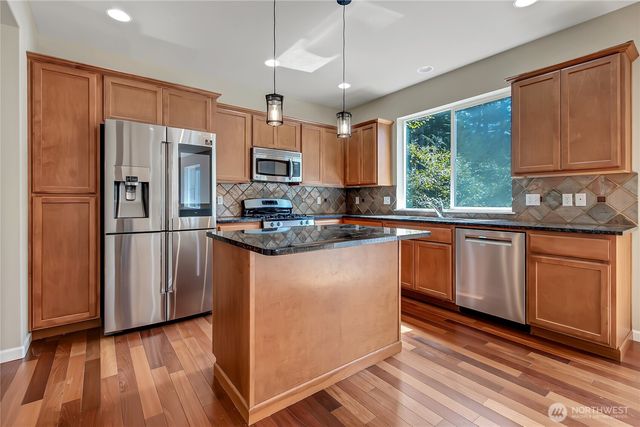 35320 4th Place SW, Federal Way, WA 98023