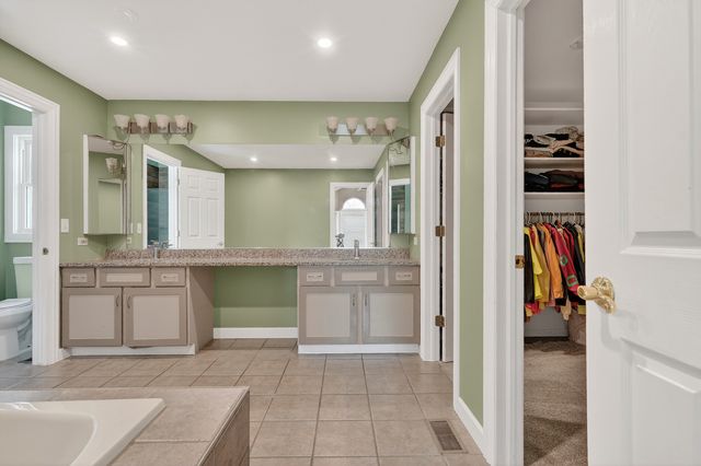 1920 Jester Lane, Algonquin, IL 60102