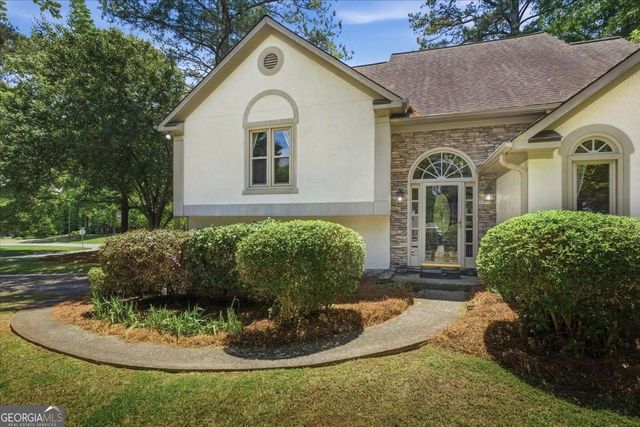 5052 Rodrick Trail, Marietta, GA 30066