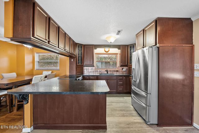 111 Old Evacuation Lane, Oliver Springs, TN 37840