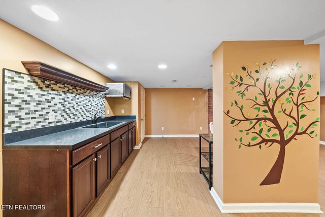 111 Old Evacuation Lane, Oliver Springs, TN 37840