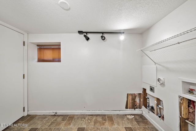 111 Old Evacuation Lane, Oliver Springs, TN 37840