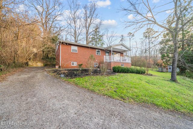 111 Old Evacuation Lane, Oliver Springs, TN 37840