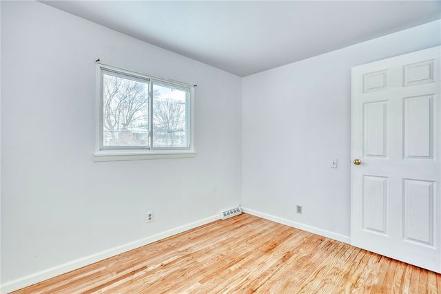 195 Kenwick Drive, Henrietta, NY 14623