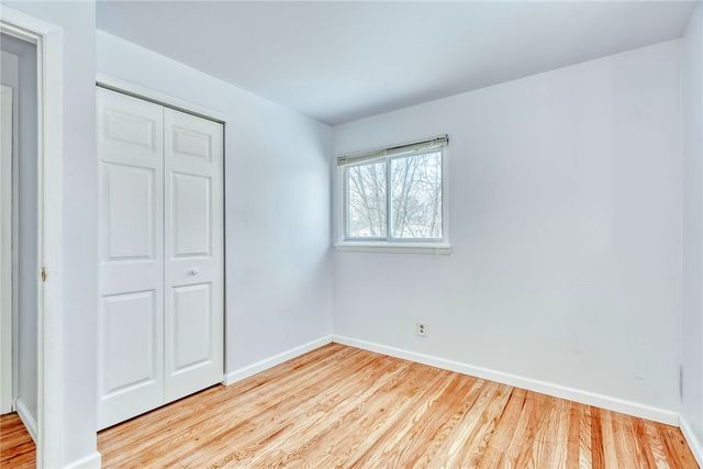 195 Kenwick Drive, Henrietta, NY 14623