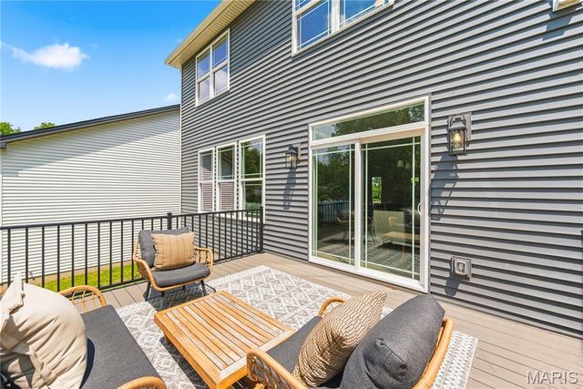 527 Ryehill Drive, St Peters, MO 63376