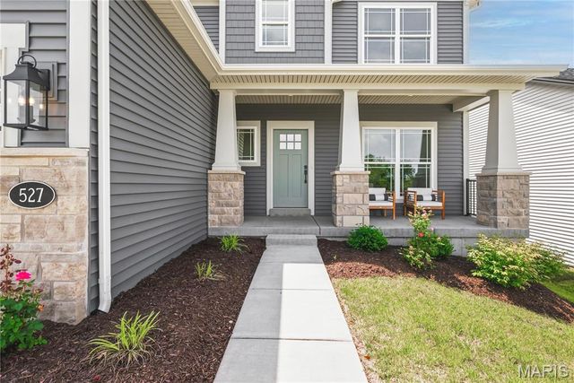 527 Ryehill Drive, St Peters, MO 63376