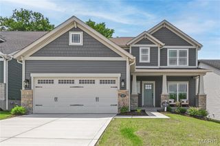 527 Ryehill Drive, St Peters, MO 63376