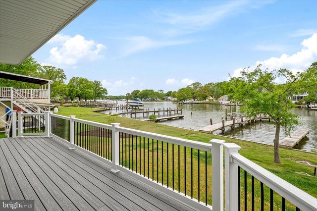 4936 LERCH DR, Shady Side, MD 20764