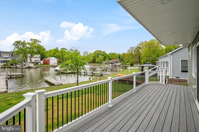 4936 LERCH DR, Shady Side, MD 20764