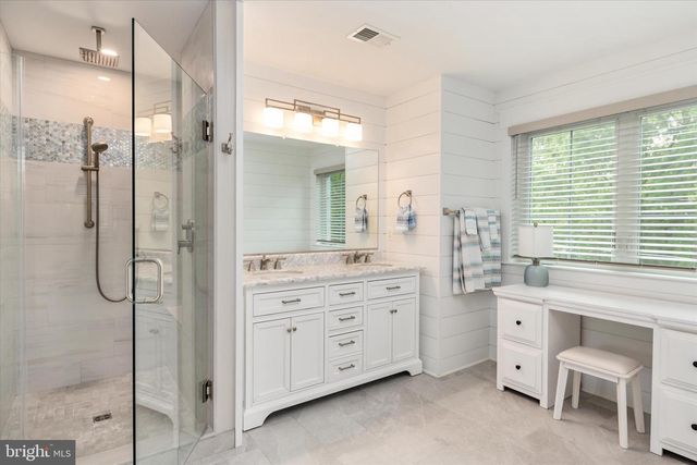 4936 LERCH DR, Shady Side, MD 20764