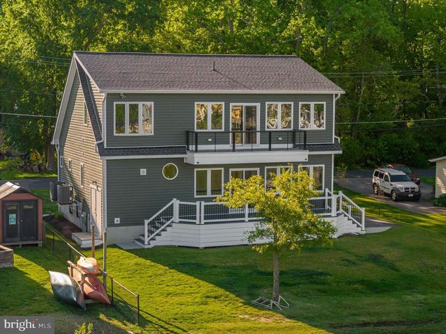 4936 LERCH DR, Shady Side, MD 20764