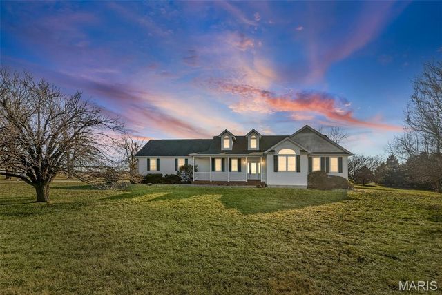 404 Bluebird Lane, Jerseyville, IL 62052