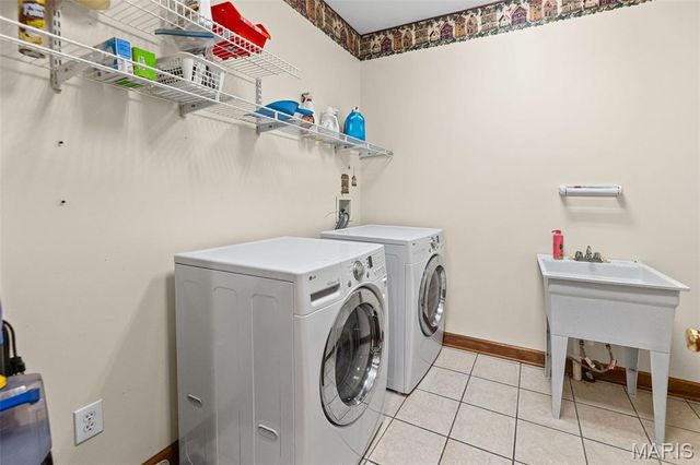 404 Bluebird Lane, Jerseyville, IL 62052