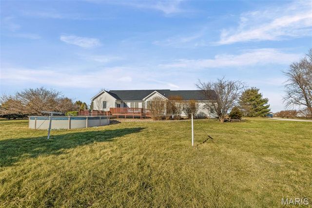 404 Bluebird Lane, Jerseyville, IL 62052