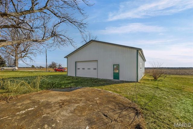 404 Bluebird Lane, Jerseyville, IL 62052