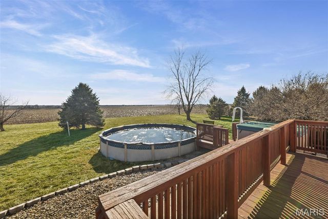 404 Bluebird Lane, Jerseyville, IL 62052