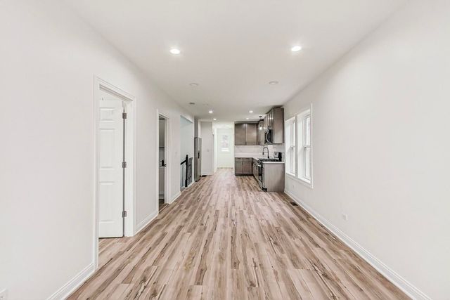 5619 S California Avenue, Chicago, IL 60629