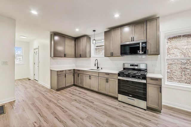 5619 S California Avenue, Chicago, IL 60629
