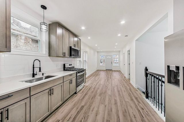 5619 S California Avenue, Chicago, IL 60629