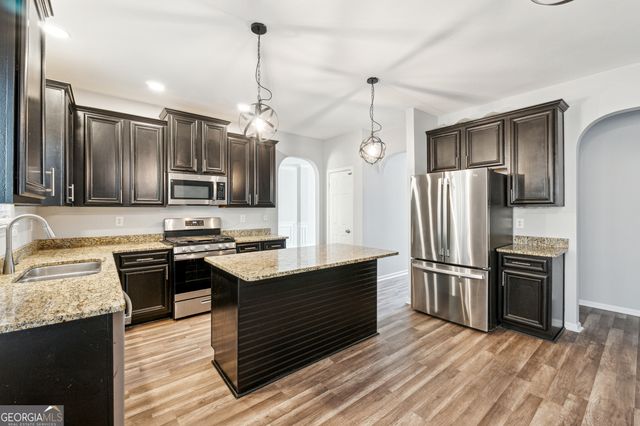 3736 Busker Mill Lane, Ellenwood, GA 30294