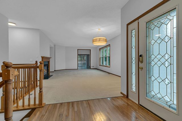 397 Campfire Curve, Chaska, MN 55318