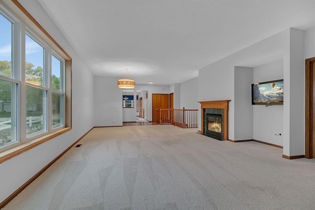 397 Campfire Curve, Chaska, MN 55318 — photo 5