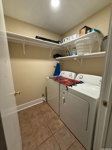 402 W Elsmere, San Antonio, TX 78212