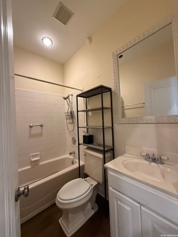 402 W Elsmere, San Antonio, TX 78212