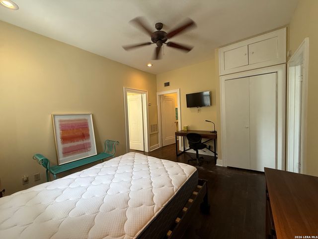 402 W Elsmere, San Antonio, TX 78212