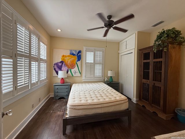 402 W Elsmere, San Antonio, TX 78212