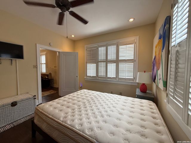 402 W Elsmere, San Antonio, TX 78212