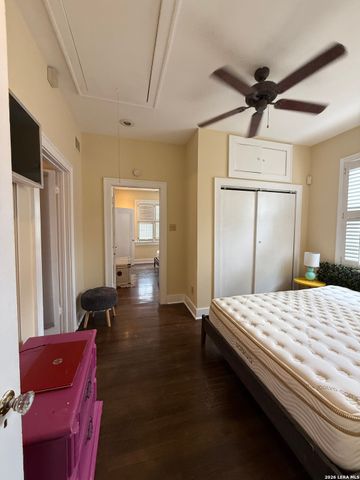 402 W Elsmere, San Antonio, TX 78212