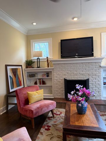 402 W Elsmere, San Antonio, TX 78212