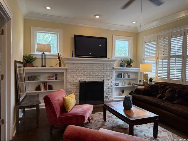 402 W Elsmere, San Antonio, TX 78212