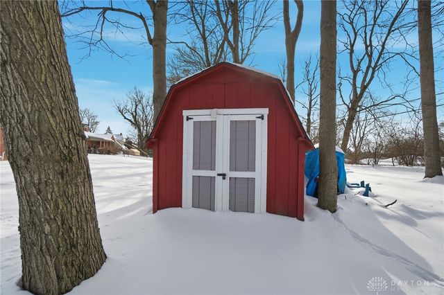 4033 Stonehaven Road, Kettering, OH 45429