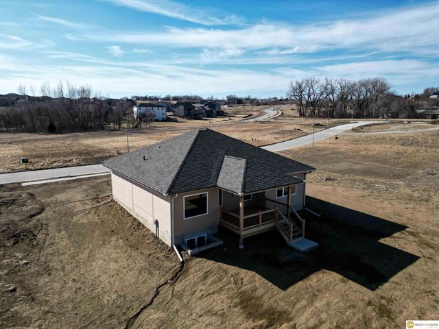 14926 Hibbs Street, Bennington, NE 68007