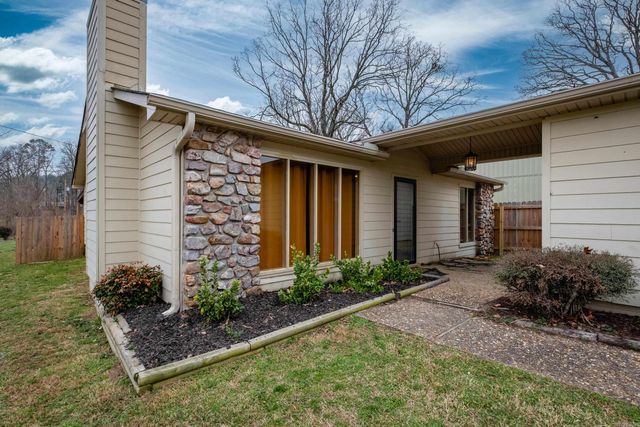 1511 Pickering Drive, Little Rock, AR 72211