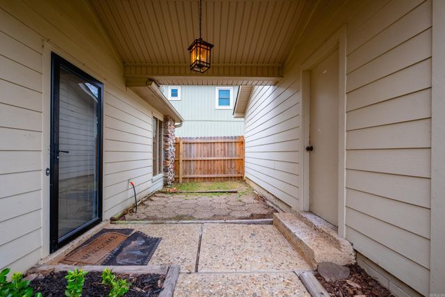 1511 Pickering Drive, Little Rock, AR 72211