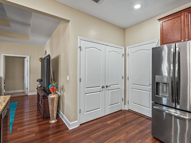 420 N Charles Willis Drive, Midway, FL 32343