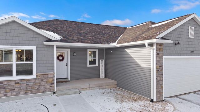 1035 Bluegrass Trail, Waterloo, WI 53594
