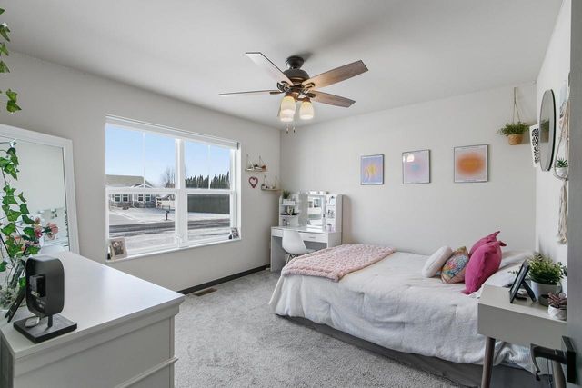 1035 Bluegrass Trail, Waterloo, WI 53594