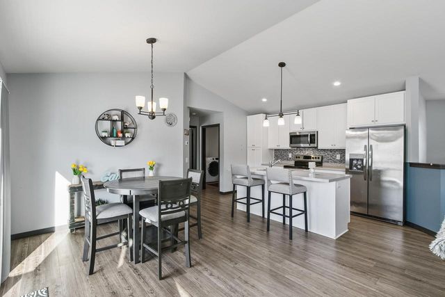 1035 Bluegrass Trail, Waterloo, WI 53594